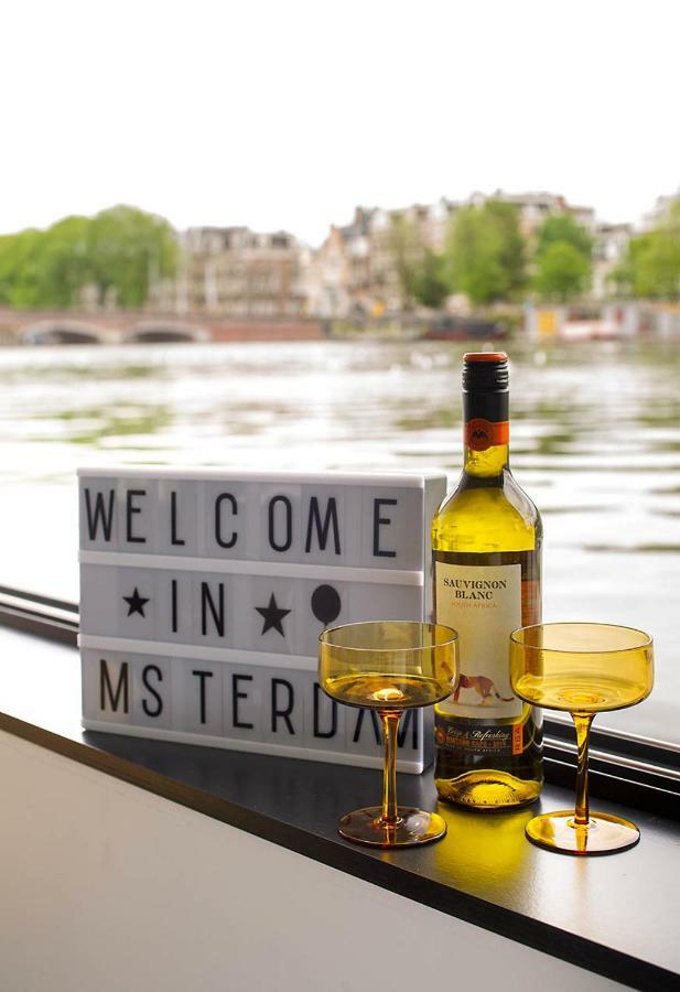 Houseboat Amsterdam - Room With A View Exteriör bild